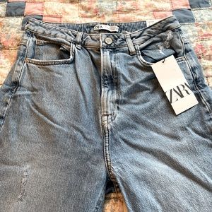 New! Never worn. High Rise Slim Flare!